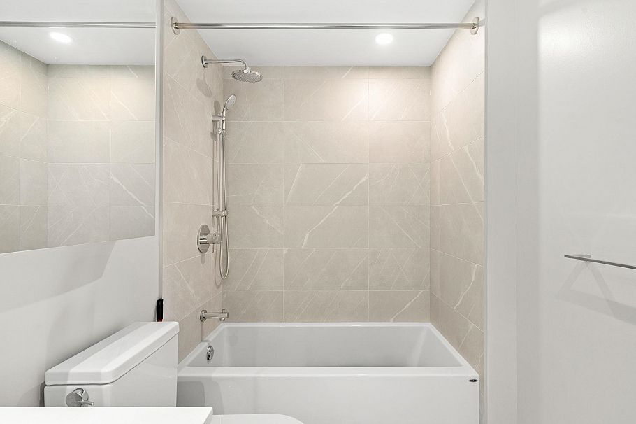 1401 1500 Fern Street North Vancouver, BC - 12