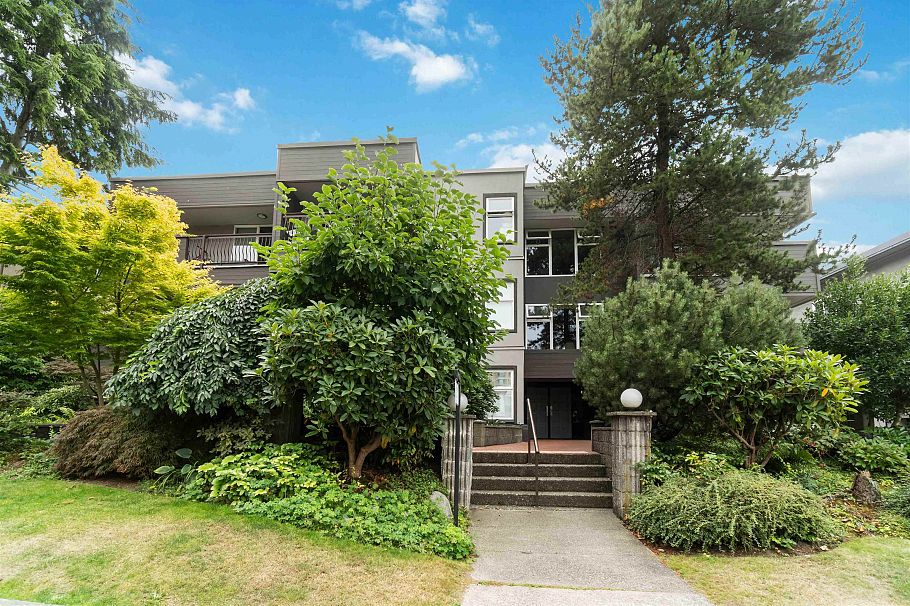 102 1352 W 10th Avenue Vancouver, BC - 2