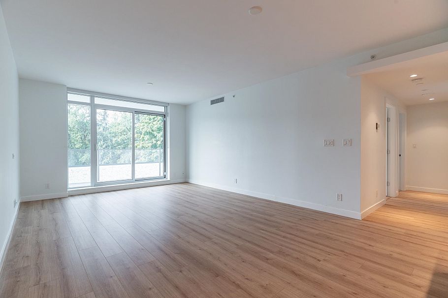 401 1500 Fern Street North Vancouver, BC - 11