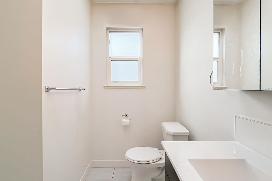 736 E 55th Avenue Vancouver, BC - 25