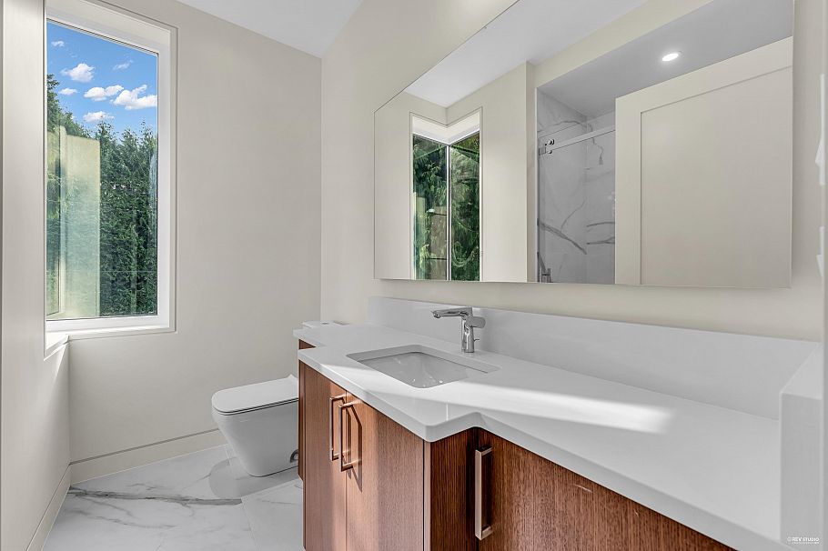 4465 Wallace Street Vancouver, BC - 25