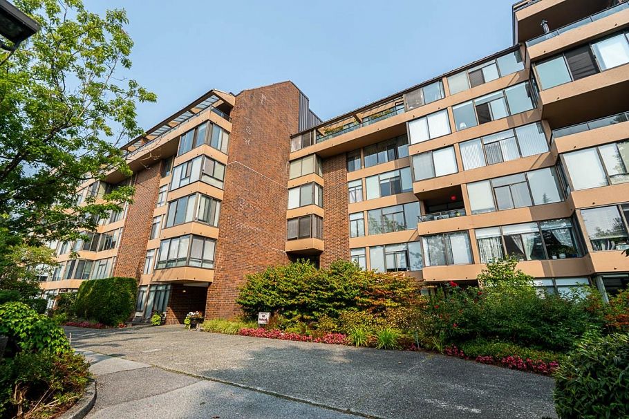 511 2101 Mcmullen Avenue Vancouver, BC - 2