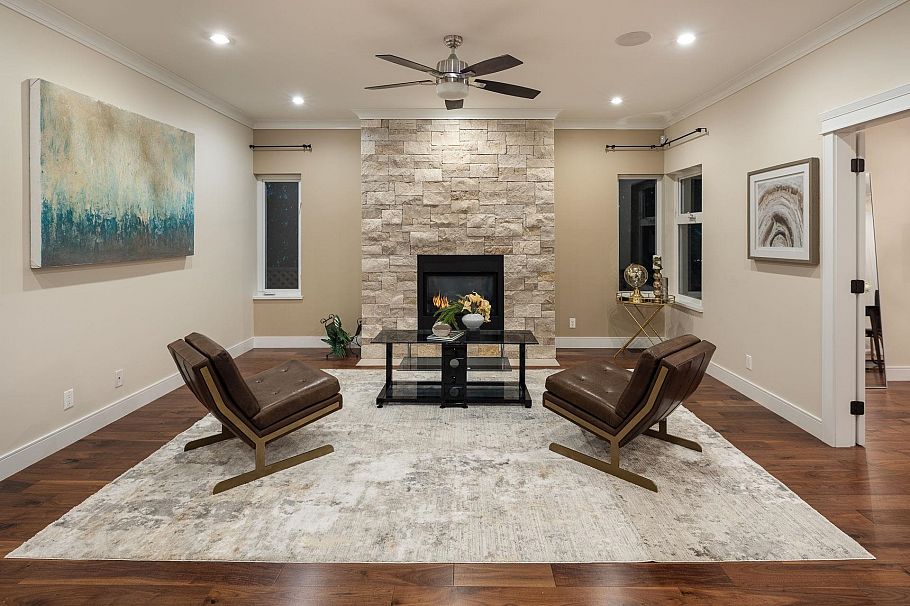 839 W 20th Street North Vancouver, BC - 6