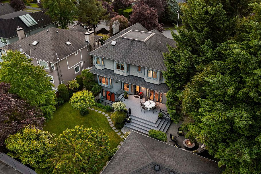 2318 Oliver Crescent Vancouver, BC - 2