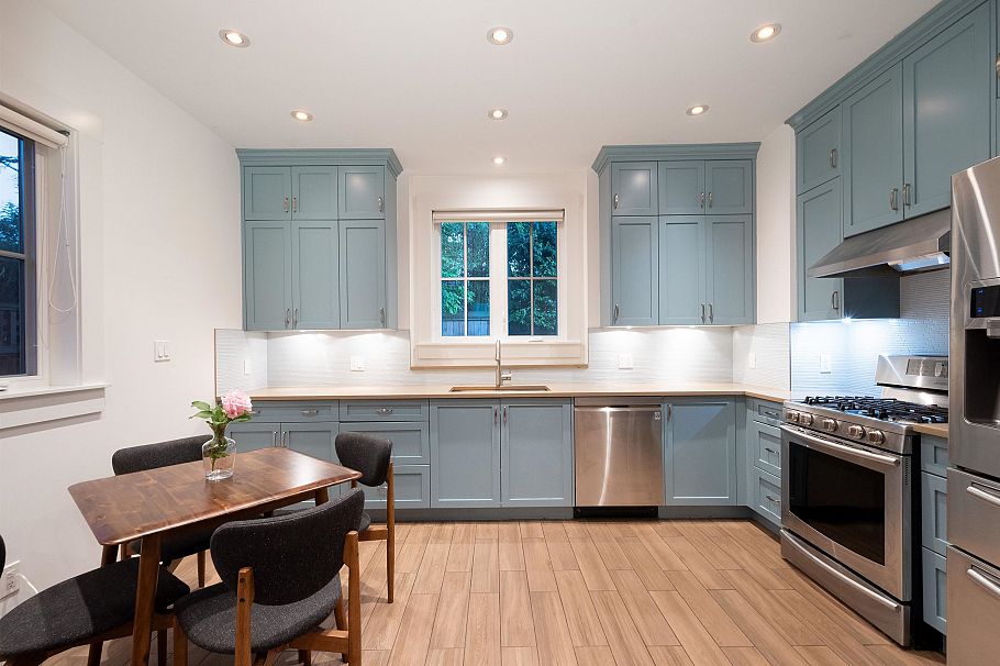 3132 W 7th Avenue Vancouver, BC - 7