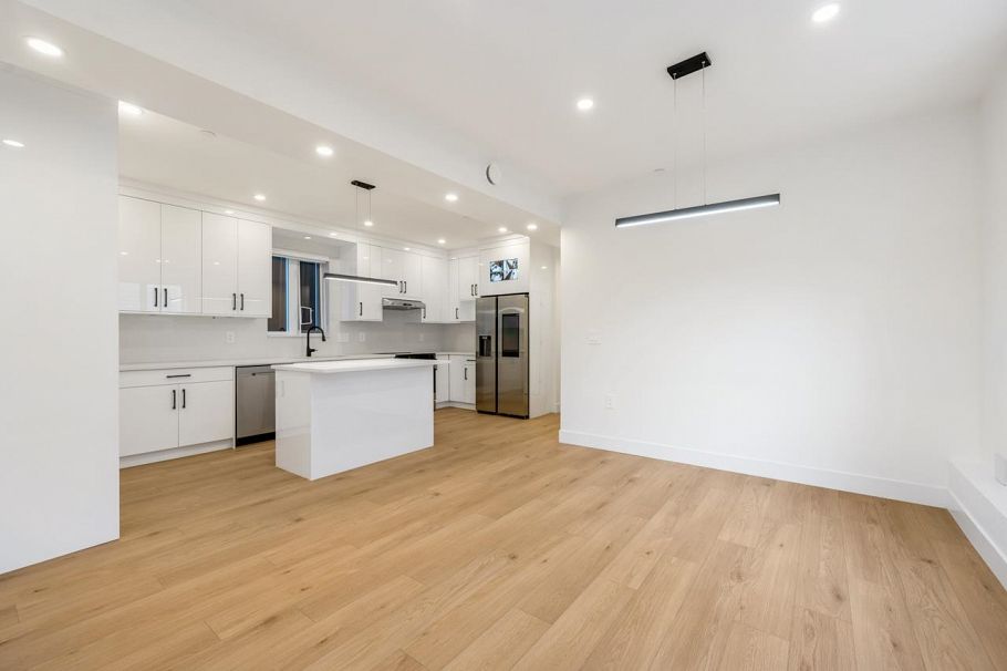 2 3096 Vanness Avenue Vancouver, BC - 5