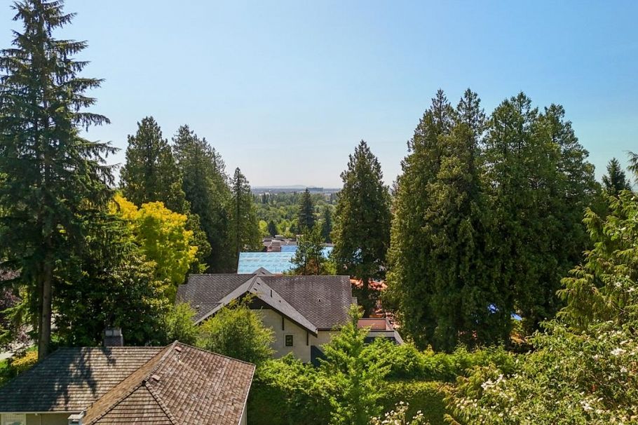 3060 W 45th Avenue Vancouver, BC - 22