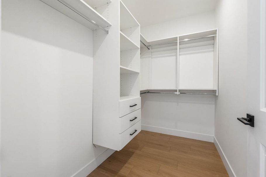 2 3096 Vanness Avenue Vancouver, BC - 10