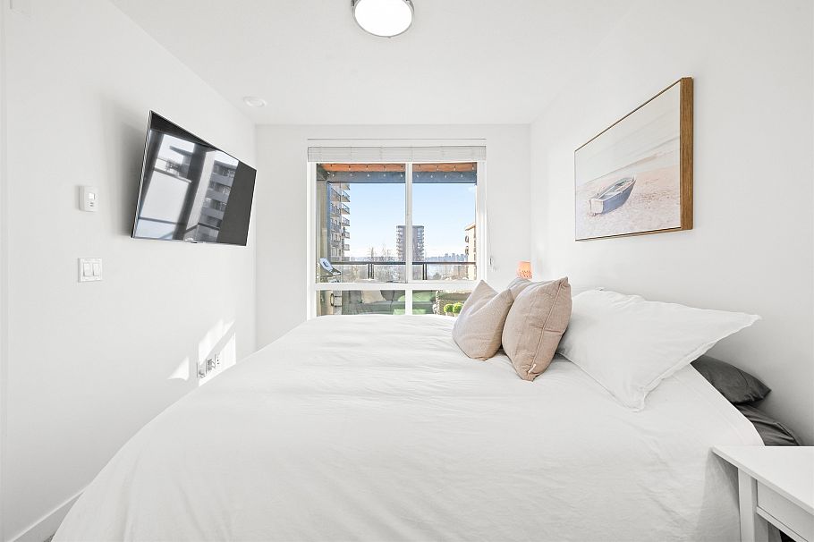 304 108 E 8th Street North Vancouver, BC - 19