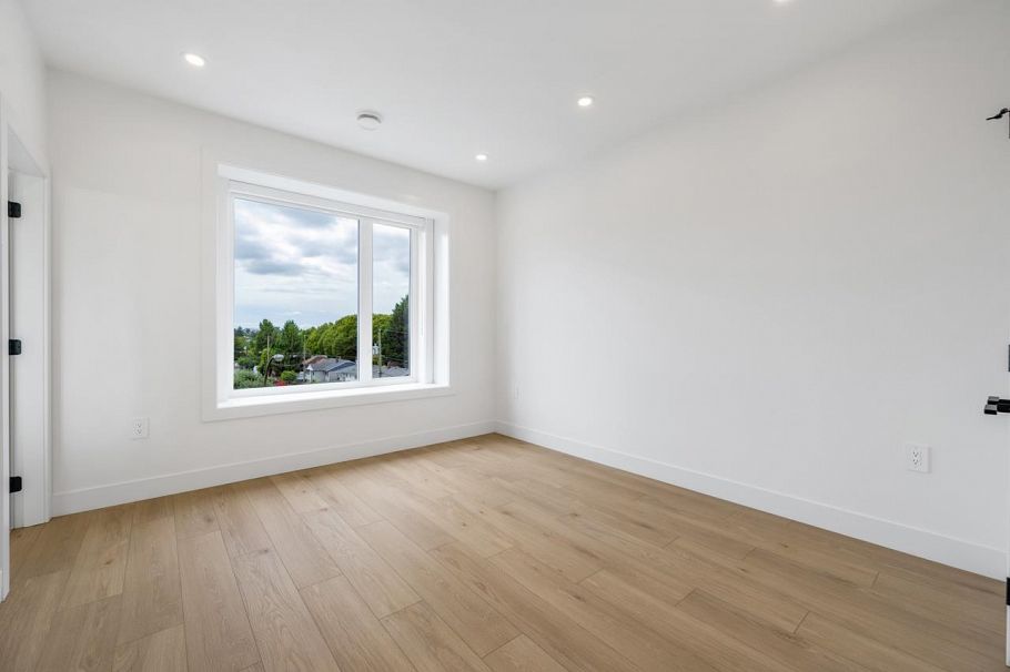 4705 Killarney Street Vancouver, BC - 12