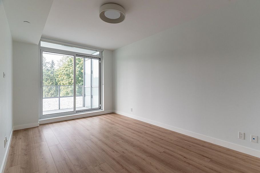 401 1500 Fern Street North Vancouver, BC - 13