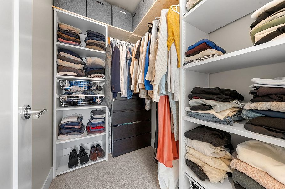 302 1496 Charlotte Road North Vancouver, BC - 23