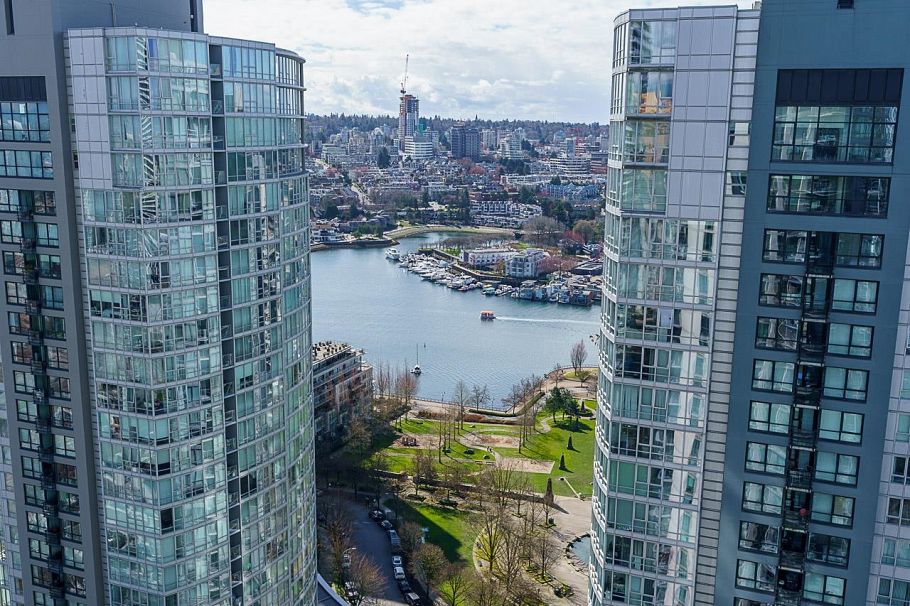 3202 501 Pacific Street Vancouver, BC - 3