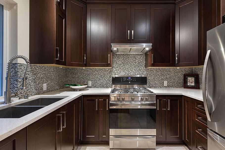 839 W 20th Street North Vancouver, BC - 15