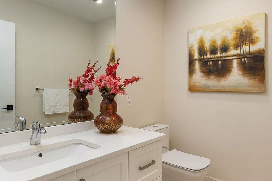 839 W 20th Street North Vancouver, BC - 18