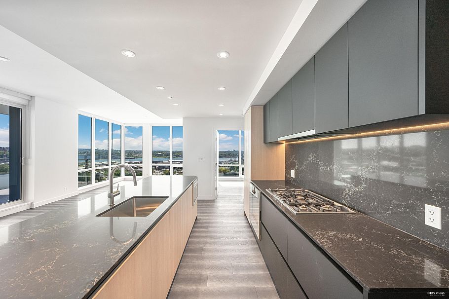 2604 1500 Fern Street North Vancouver, BC - 13