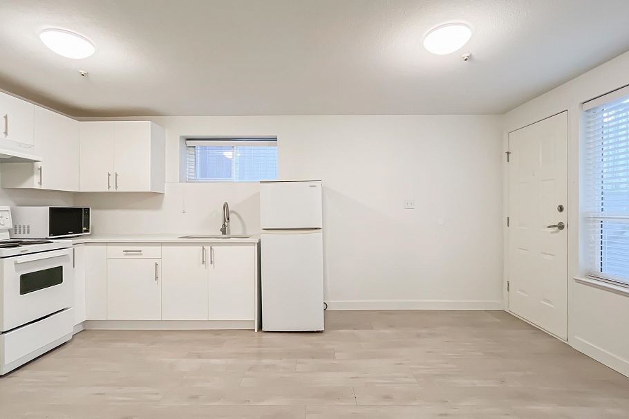 736 E 55th Avenue Vancouver, BC - 29