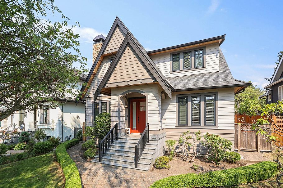 3553 W 31st Avenue Vancouver, BC - 3