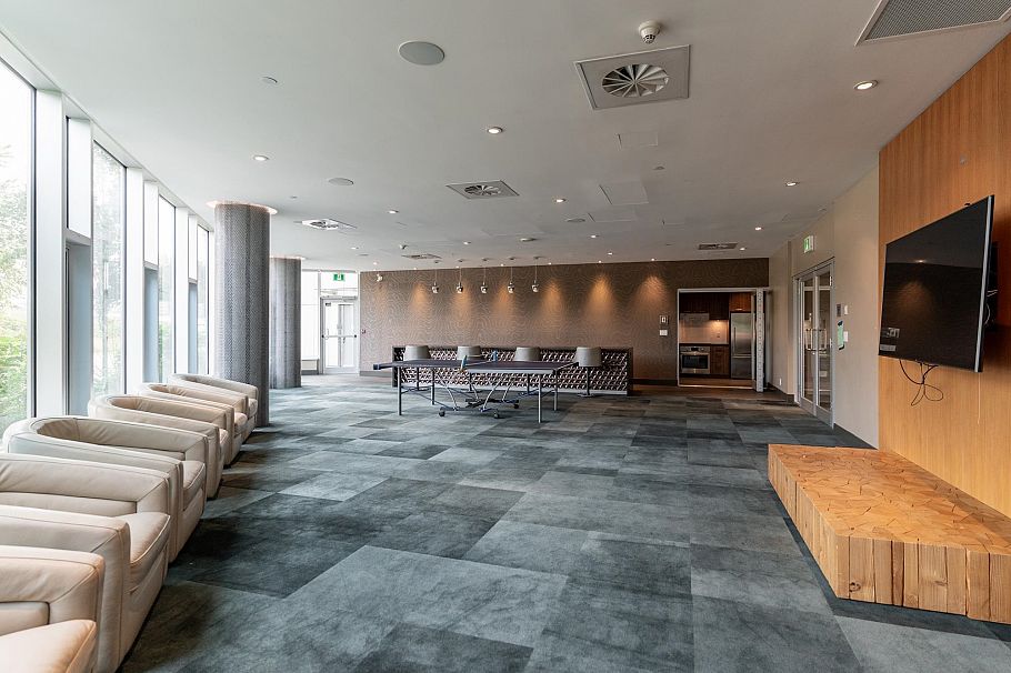 401 1500 Fern Street North Vancouver, BC - 36