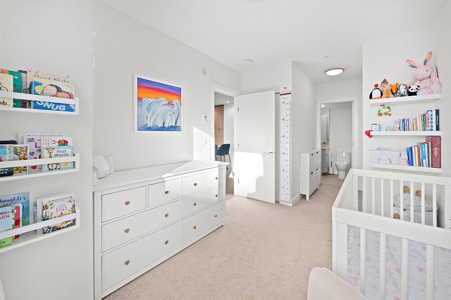 304 108 E 8th Street North Vancouver, BC - 26