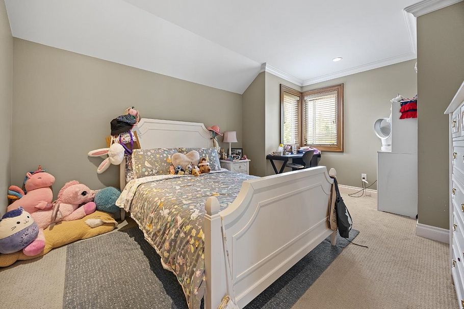 3582 Edgemont Boulevard North Vancouver, BC - 39