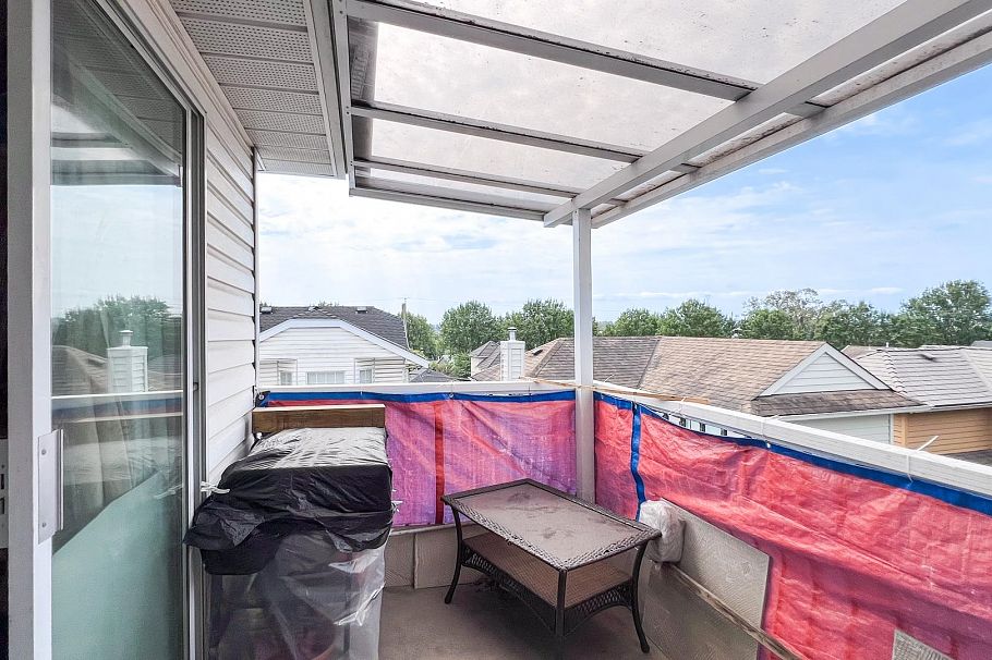 1860 SE Marine Drive Vancouver, BC - 18