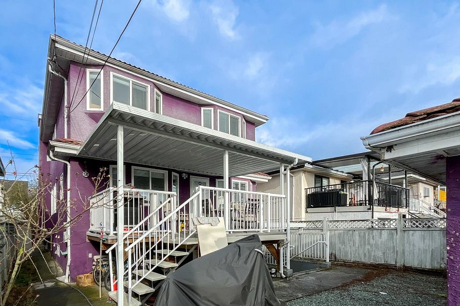 736 E 55th Avenue Vancouver, BC - 38