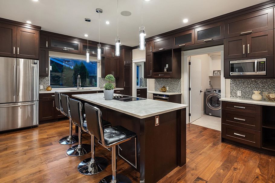 839 W 20th Street North Vancouver, BC - 11