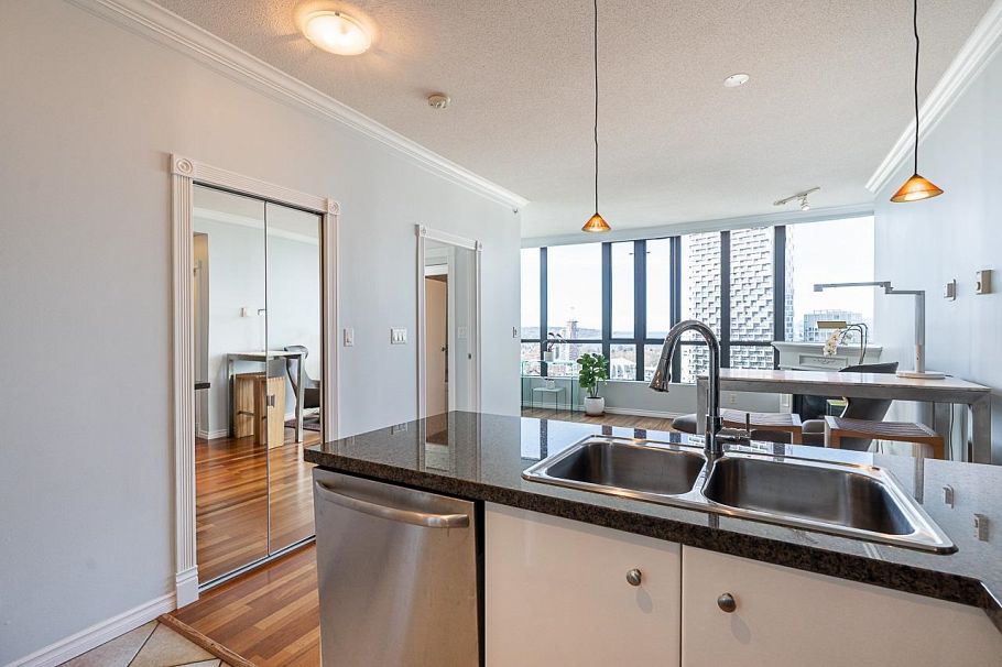 3202 501 Pacific Street Vancouver, BC - 14