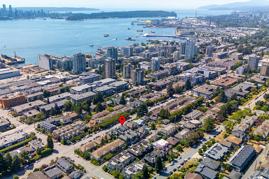 4 260 E 4th Street North Vancouver, BC - 2