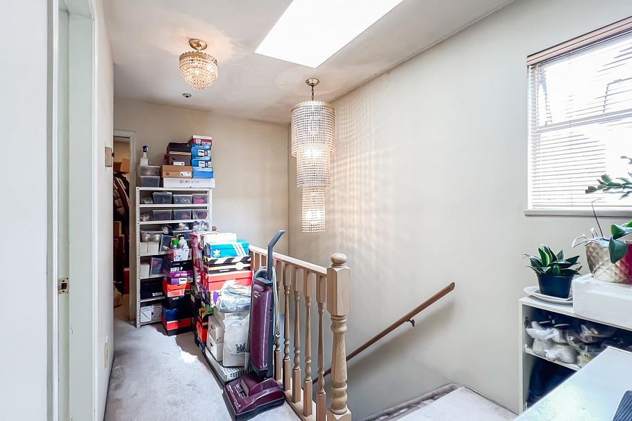 1860 SE Marine Drive Vancouver, BC - 15