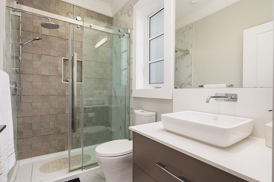 2820 W 32nd Avenue Vancouver, BC - 27