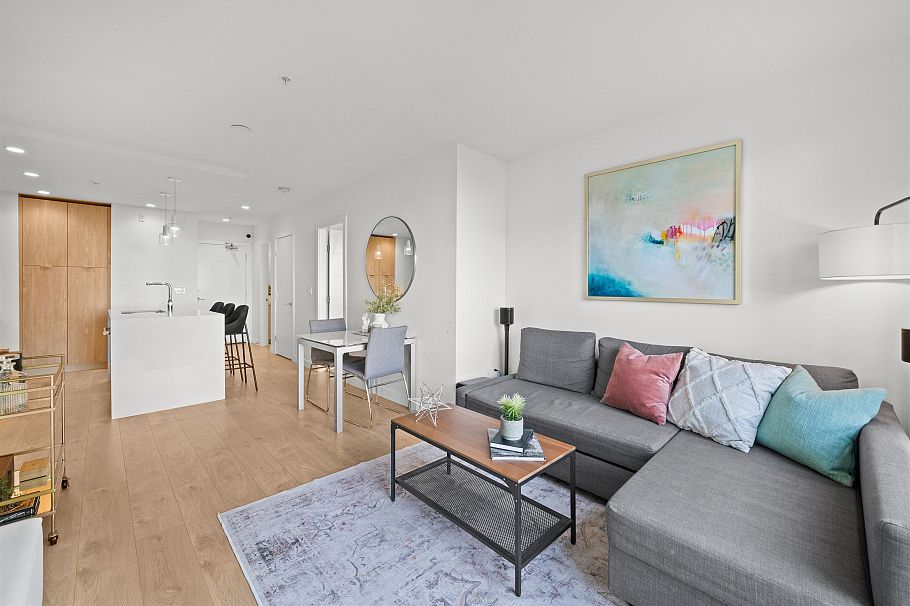 304 108 E 8th Street North Vancouver, BC - 11