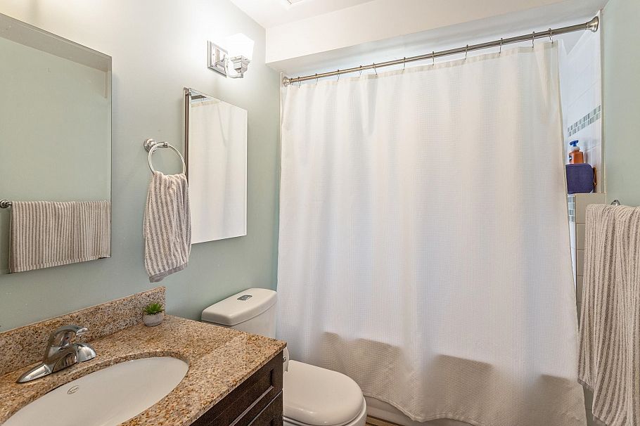 843 Whitchurch Street North Vancouver, BC - 23