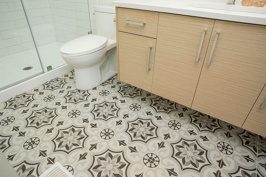 341 E 13th Street North Vancouver, BC - 24