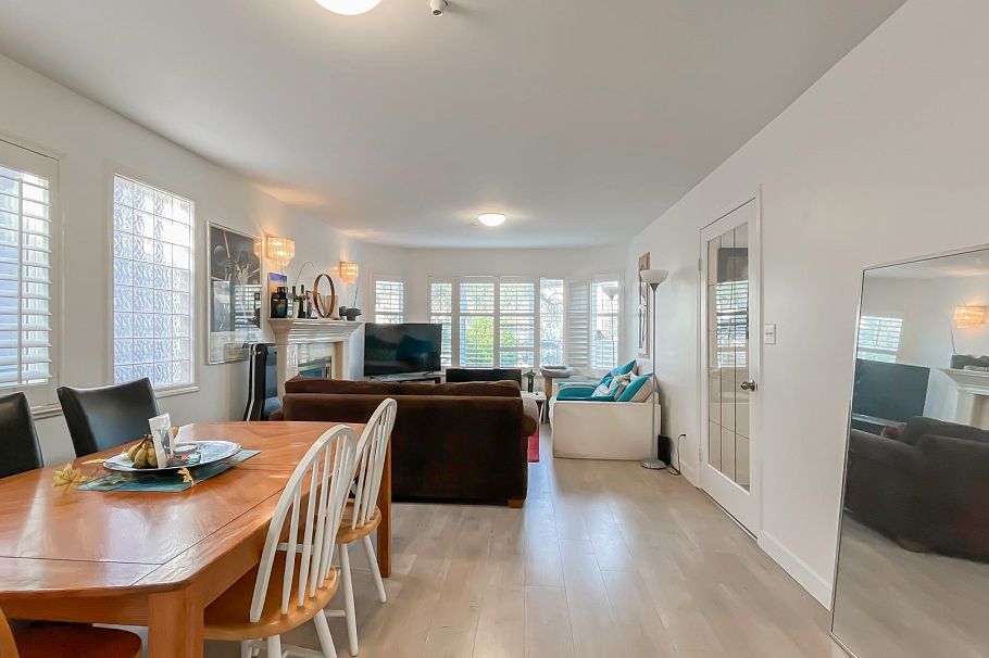 736 E 55th Avenue Vancouver, BC - 6