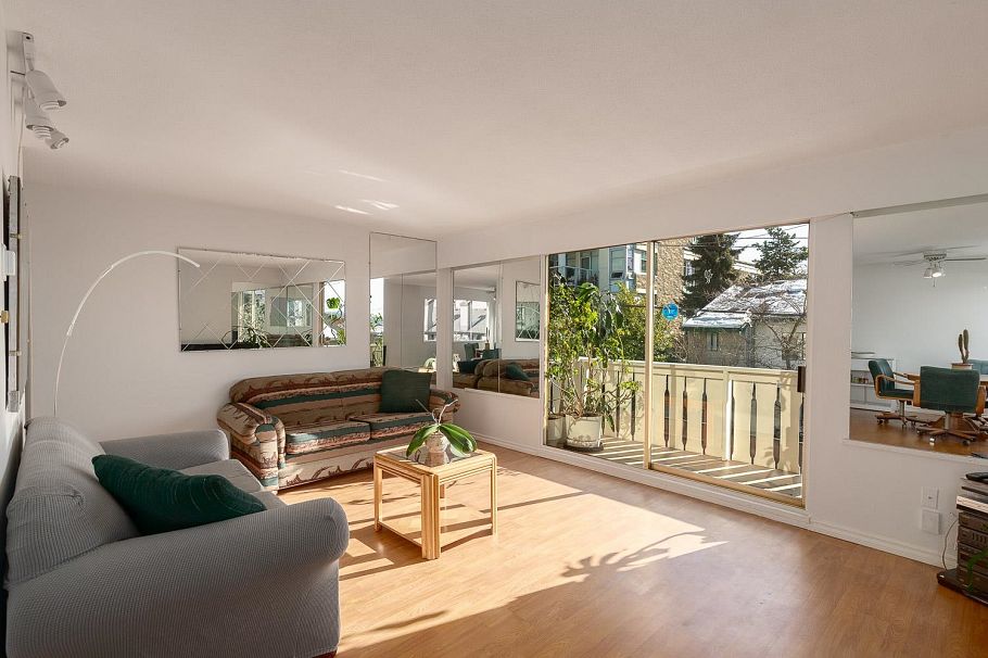 116 1345 Chesterfield Avenue North Vancouver, BC - 3