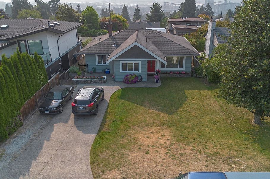 843 Whitchurch Street North Vancouver, BC - 38