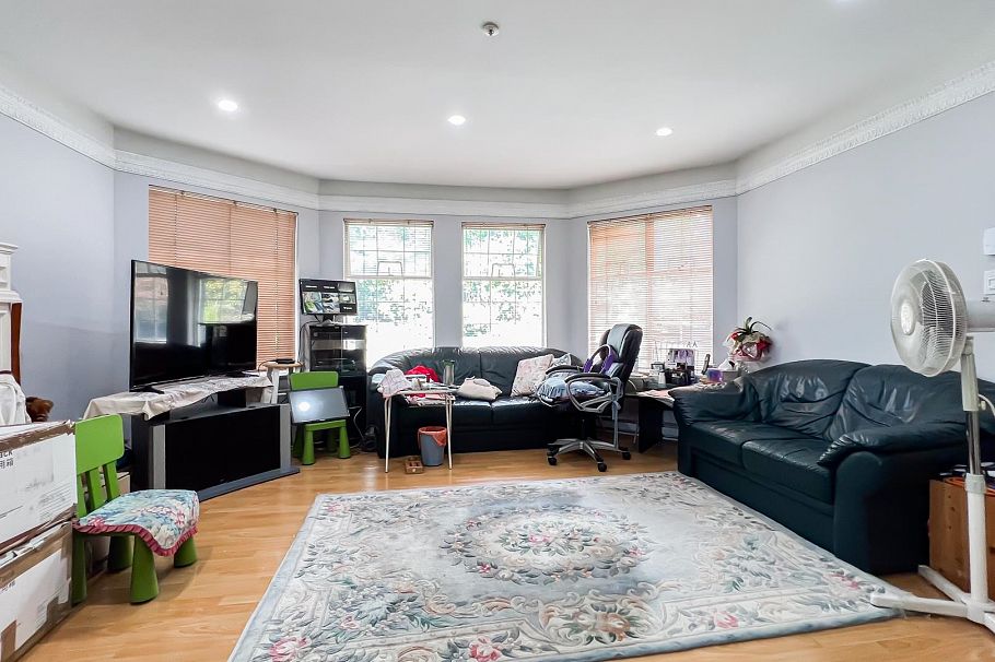 1860 SE Marine Drive Vancouver, BC - 6