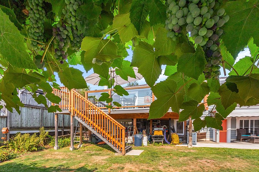 843 Whitchurch Street North Vancouver, BC - 30