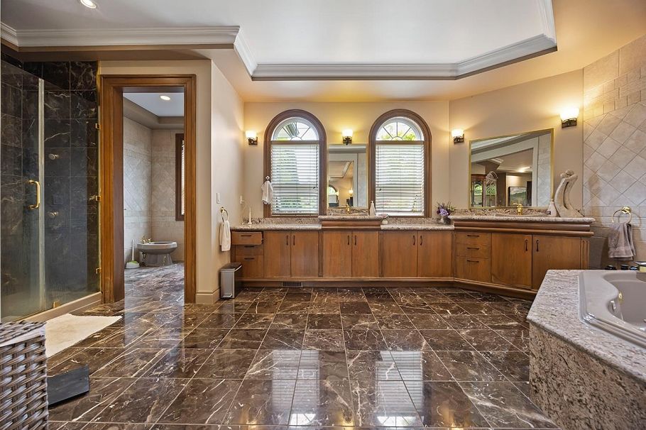 3582 Edgemont Boulevard North Vancouver, BC - 27