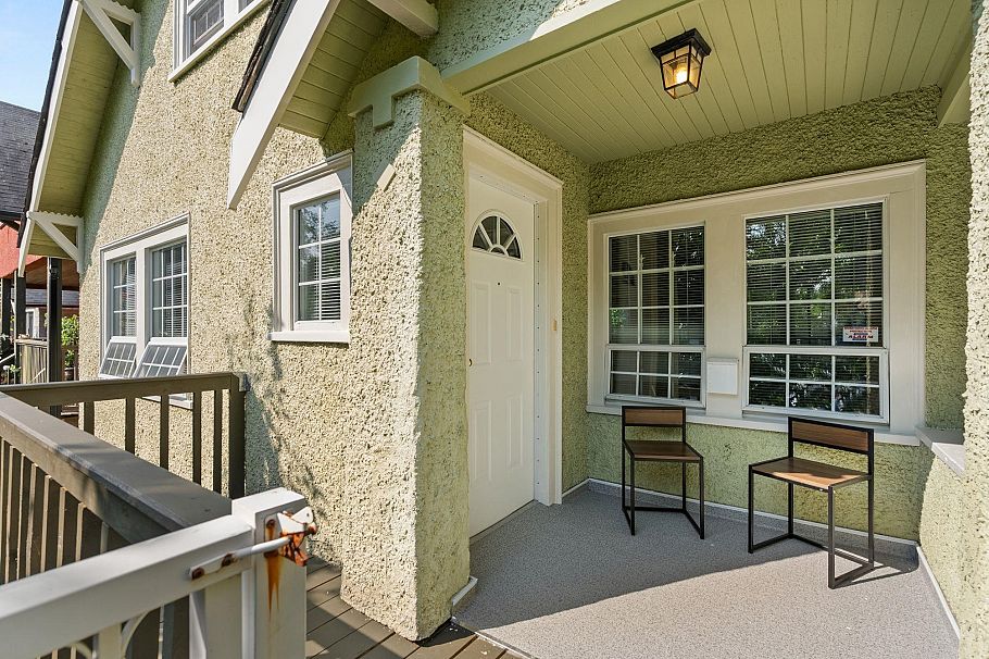 909 W 18th Avenue Vancouver, BC - 3