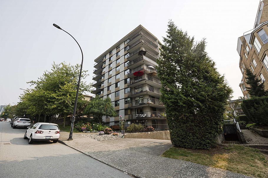302 540 Lonsdale Avenue North Vancouver, BC - 4