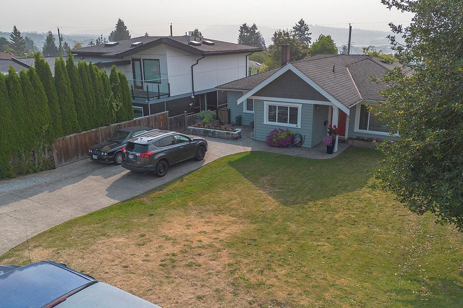 843 Whitchurch Street North Vancouver, BC - 37