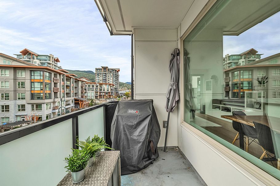 404 2632 Library Lane North Vancouver, BC - 31