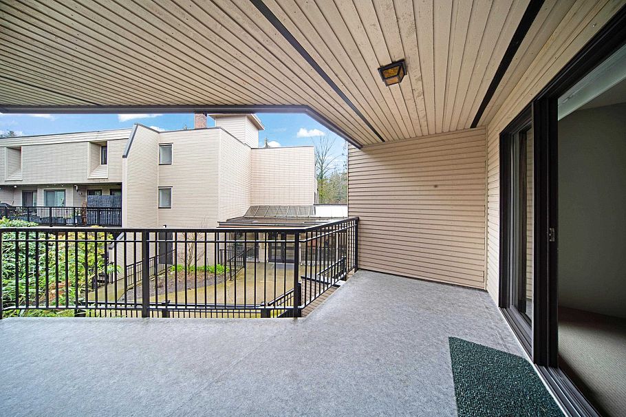 320 1385 Draycott Road North Vancouver, BC - 18