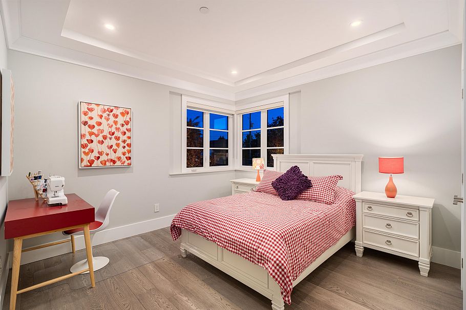 2820 W 32nd Avenue Vancouver, BC - 22