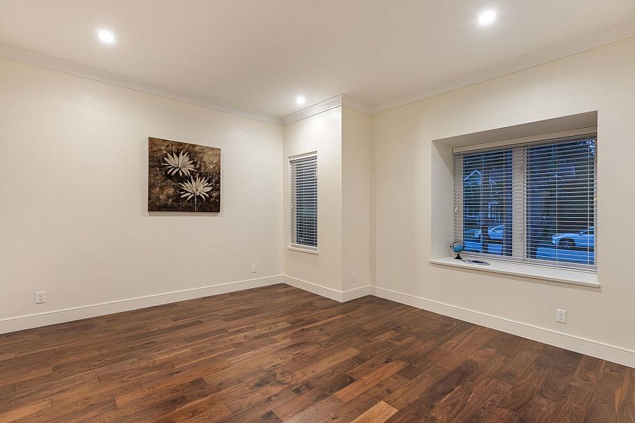 839 W 20th Street North Vancouver, BC - 17