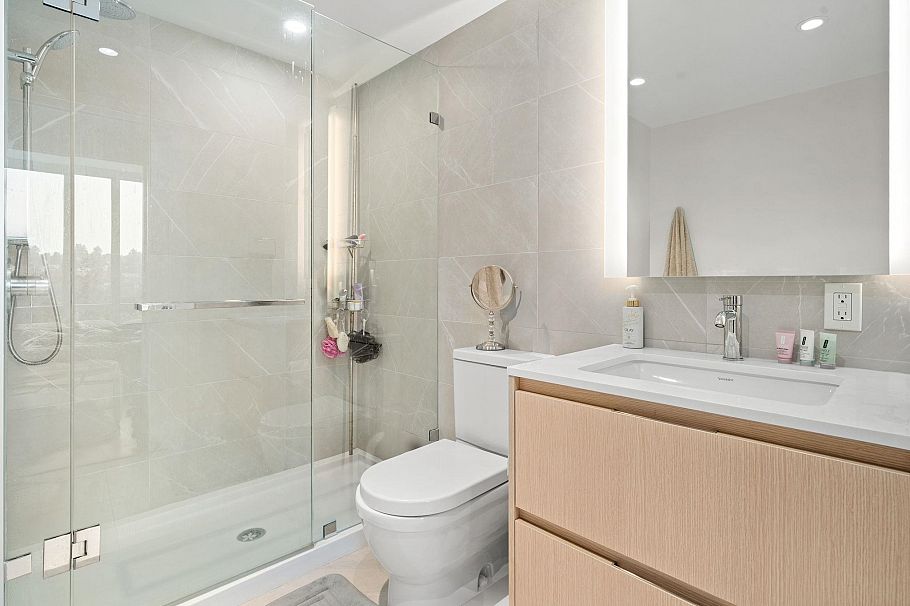 1401 1500 Fern Street North Vancouver, BC - 10