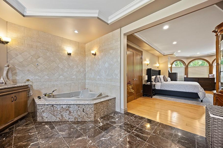 3582 Edgemont Boulevard North Vancouver, BC - 29